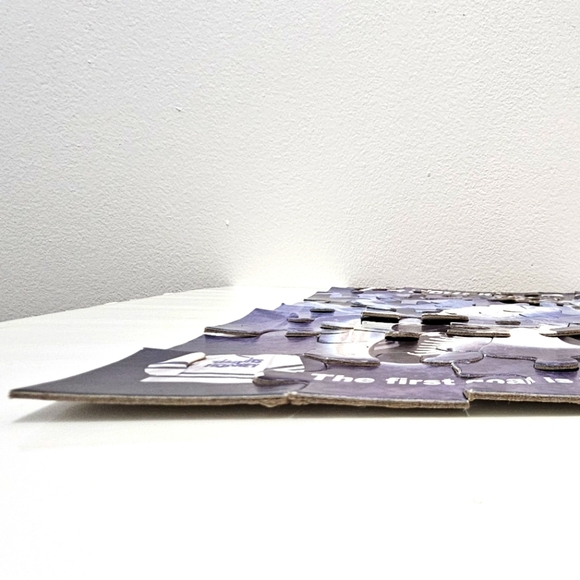 Tim Hortons Sidney Crosby 100-Piece Jigsaw Puzzle & Tin Box - Picture 11 of 16